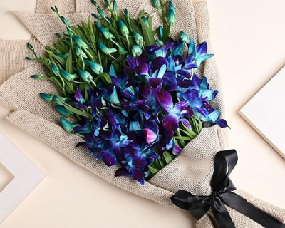 FlowerAura Premium Fresh Live Flower Bouquet
