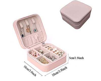 travel jewelry box is a wonderful gift for girls and ladies on Christmas, birthday, new year