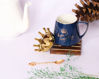 Coffee Mug, Gift for Woman, Birthday Present for Girlfriend, Wife Gift for Anniversary, Queen of Everything Mug with Golden Crown & Spoon