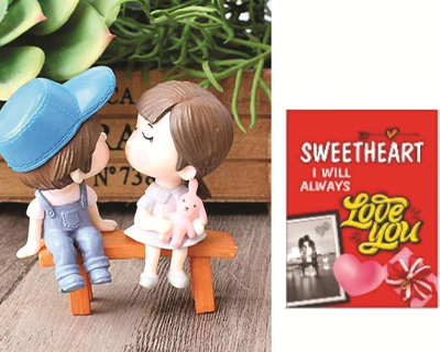 Kissing Couple on Bench Resin Showpiece Couple Miniatures Valentine Gifts for Girlfriend Boyfriend Wife Husband Valentines Gift for Her Him Valentine Day Gifts, 5 x 4 cm